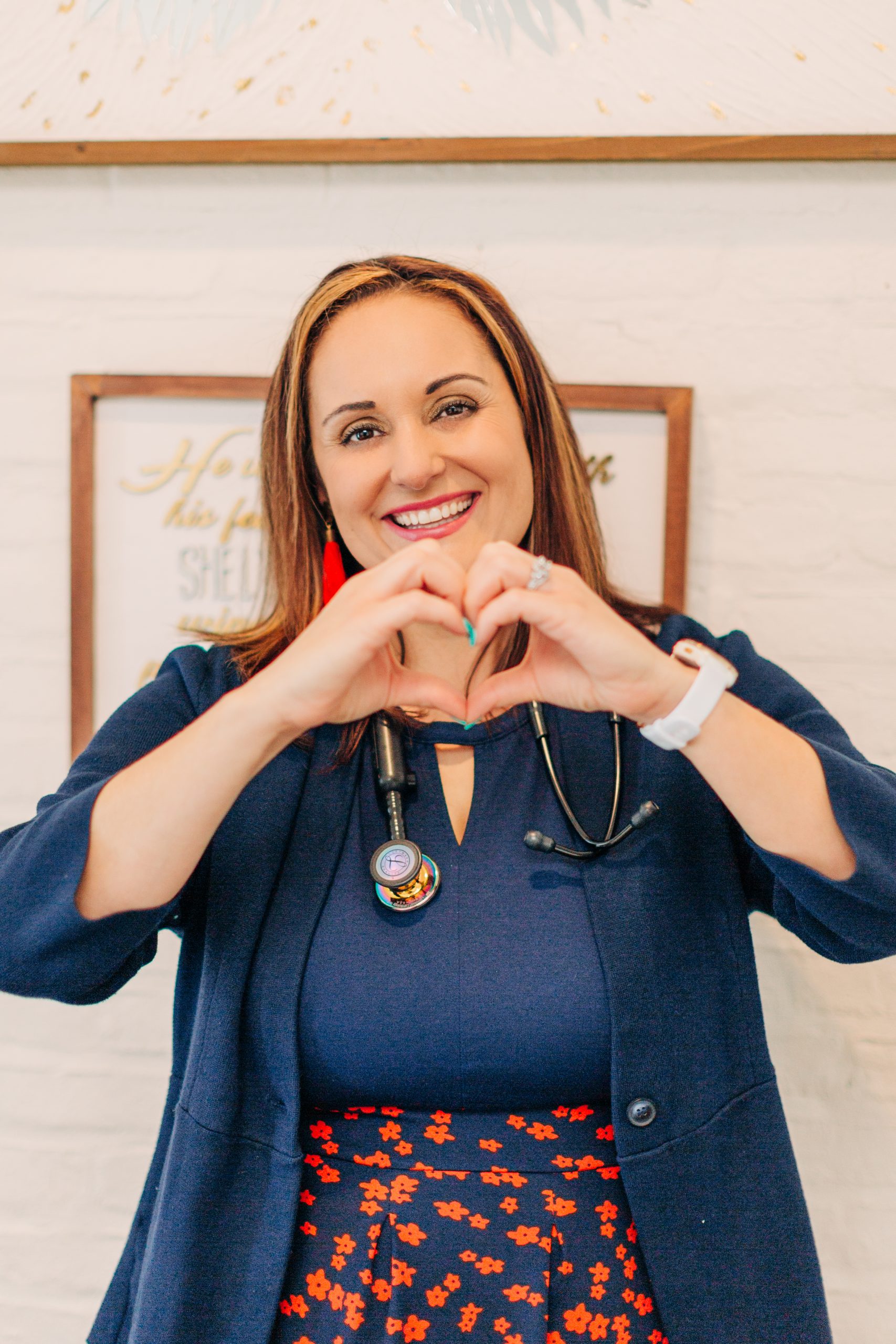 BEE SEEN Coaching — Dr. Lynn Duhe